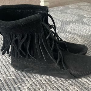 Minnetonka Tie Ankle Boots